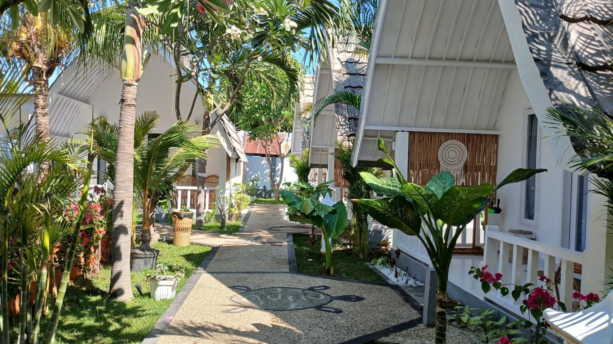 New Balengku Dua Hotel - Adults Only 吉利阿尔 外观 照片