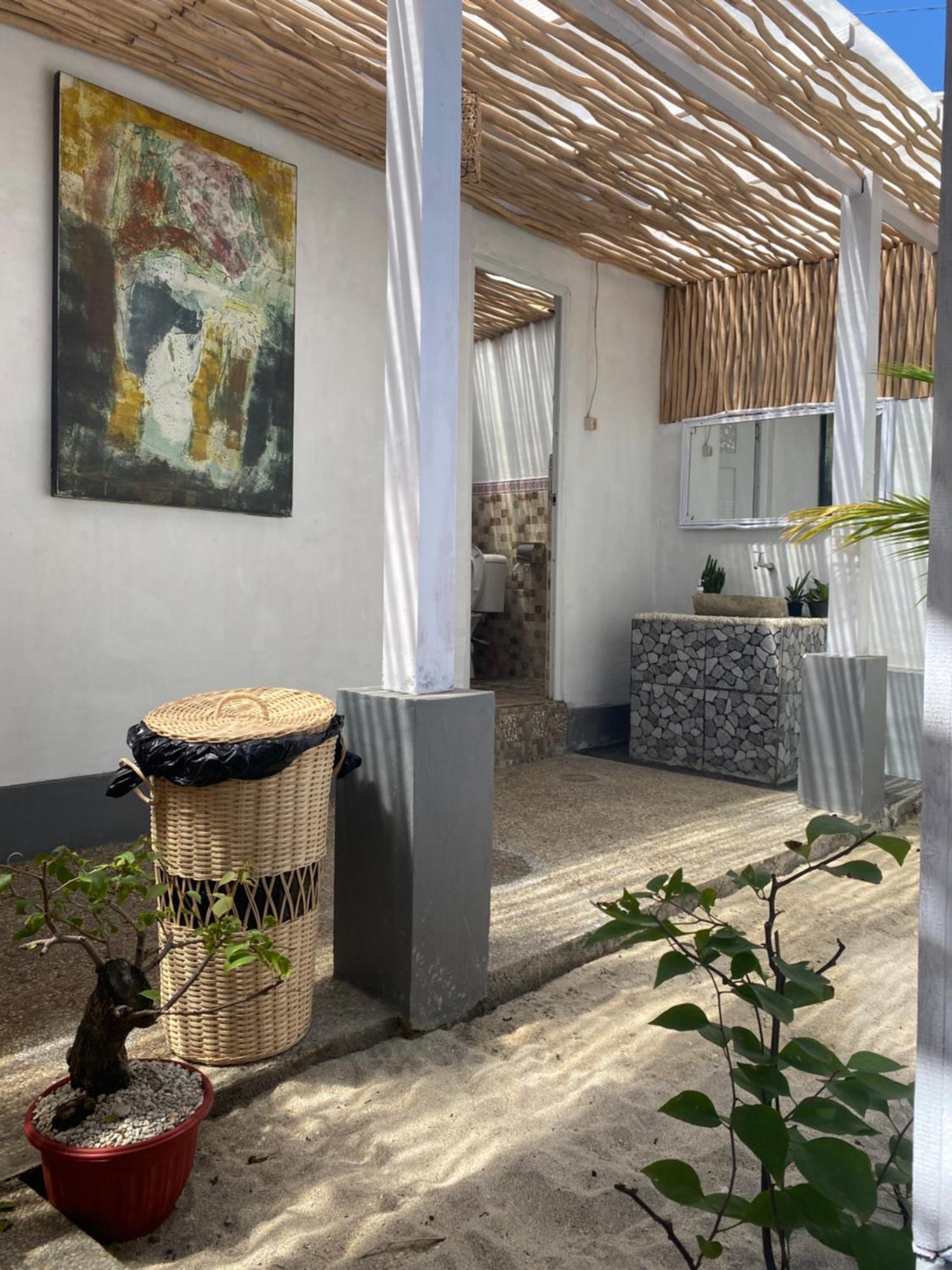 New Balengku Dua Hotel - Adults Only 吉利阿尔 外观 照片