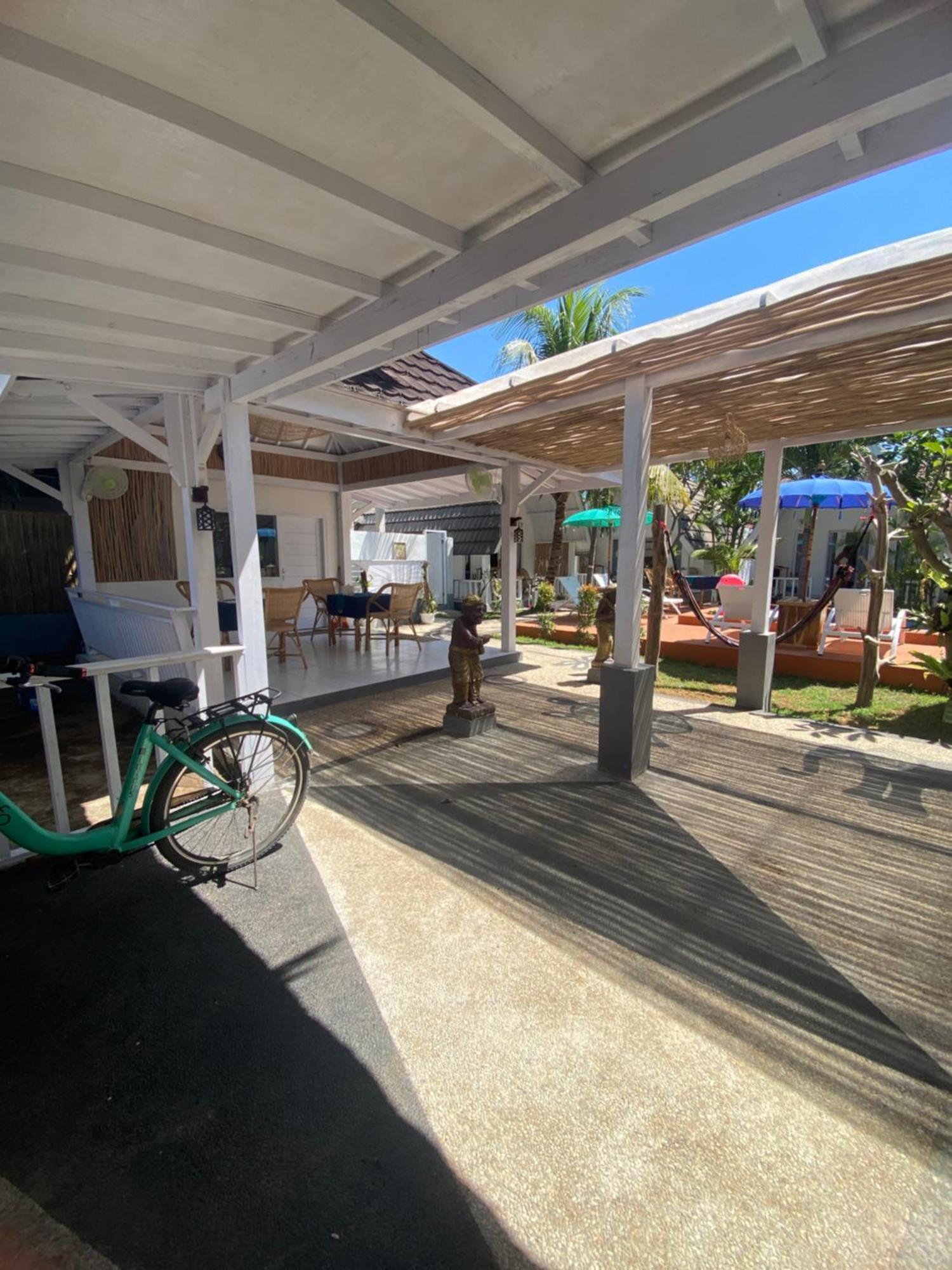 New Balengku Dua Hotel - Adults Only 吉利阿尔 外观 照片