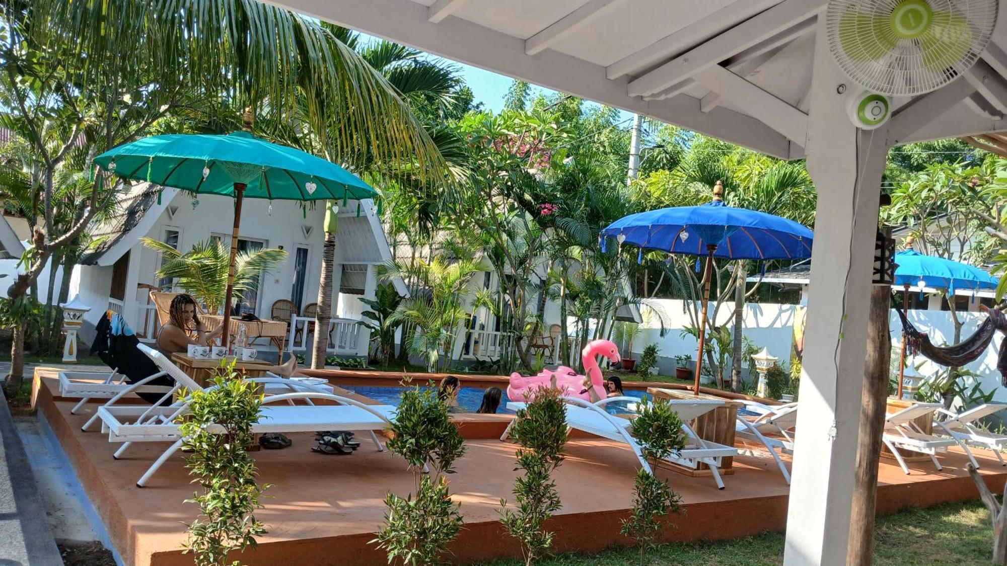 New Balengku Dua Hotel - Adults Only 吉利阿尔 外观 照片