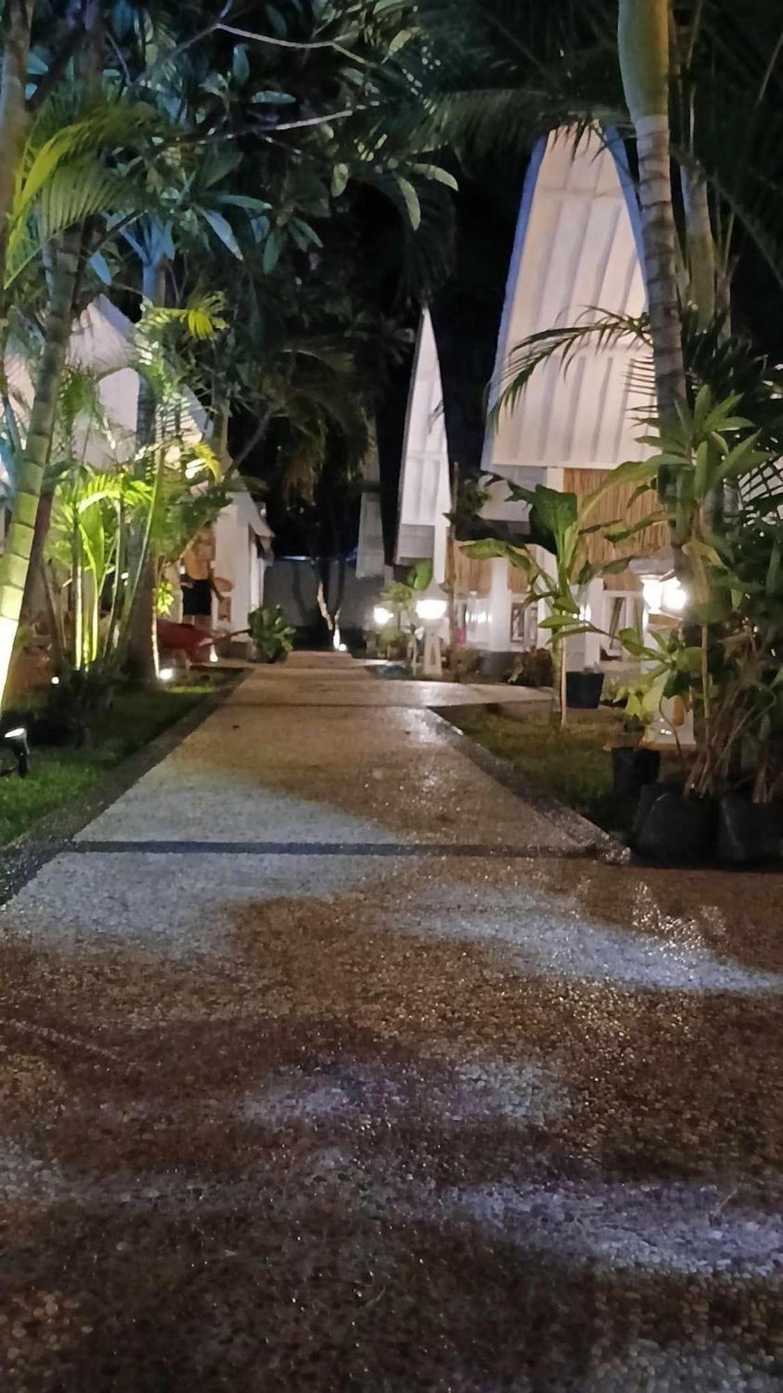 New Balengku Dua Hotel - Adults Only 吉利阿尔 外观 照片